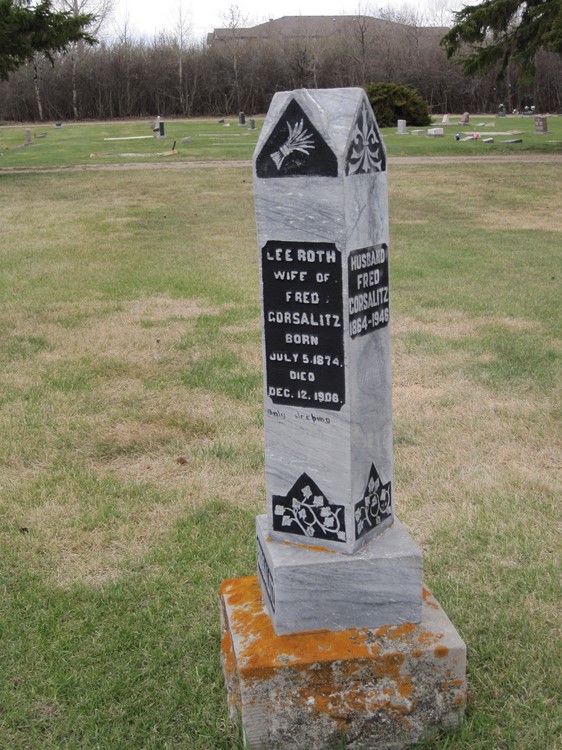 La tombe de Léa Roth au cimetière public d'Humbold